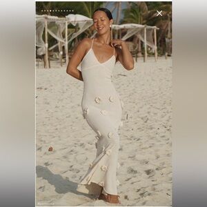 MESHKI SUKI
Knit Maxi Dress With Flowers - Nude SMALL NWT